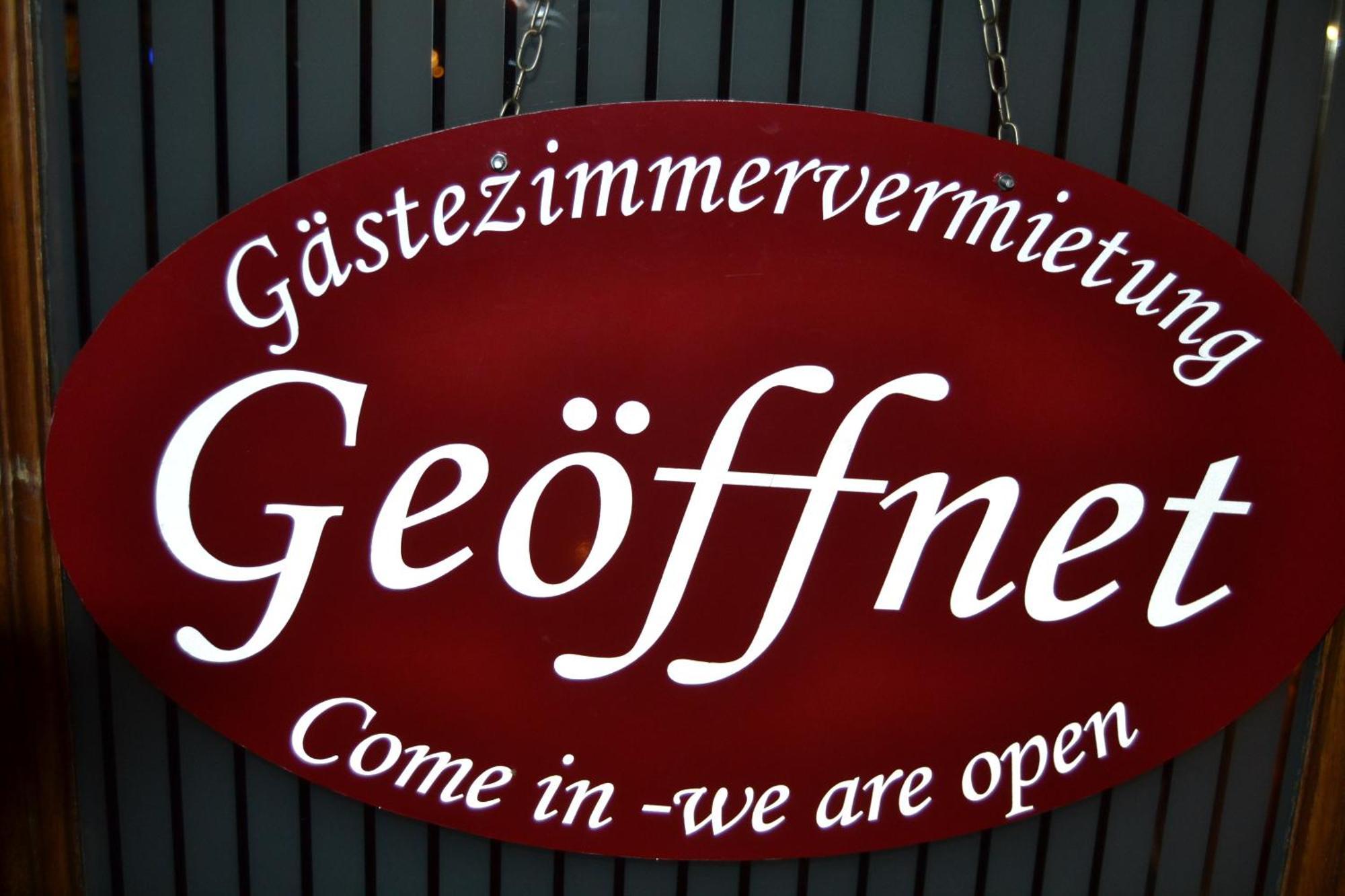 Gast-Und Weinhaus Zwiebelturm Kerken Dış mekan fotoğraf